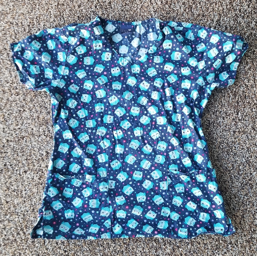 Women's Small Owl Print Zoe & Chloe Scrub Top